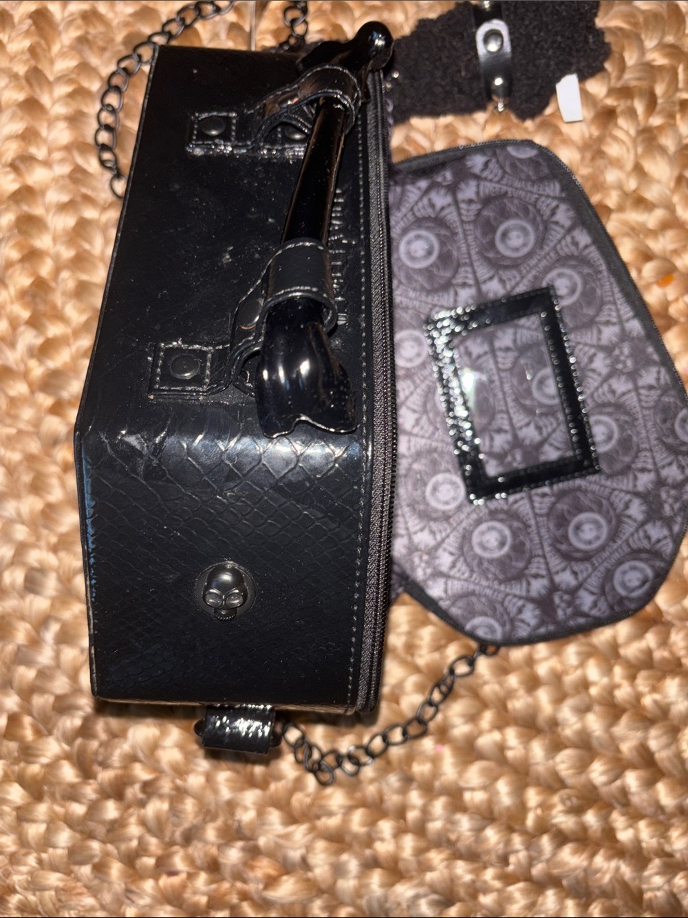Unique Creepsville Casket Shoulder Bag Faux Snake Goth Rabbit Attached NWOT - Picture 10 of 10